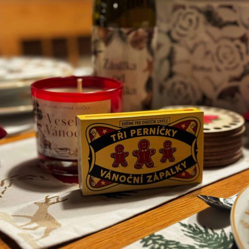 Vánoce v Pohádkové roubence