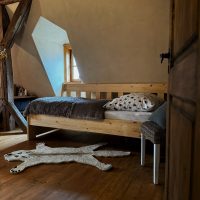 Pokoj se dvěma oddělenými lůžky v Pohádkové roubence